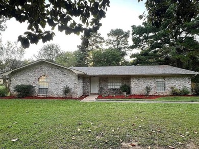 Bringle Lake Home For Sale in Texarkana, TX Texas