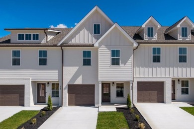 (private lake, pond, creek) Townhome/Townhouse For Sale in Baxter Tennessee