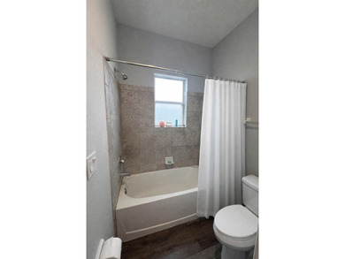Beautiful home located in the desirable community of The Lakes - photo 14
