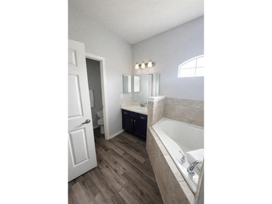 Beautiful home located in the desirable community of The Lakes - photo 17