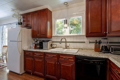 Adorable split level ranch in immaculate shape with large fenced - photo 27