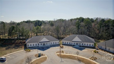 Discover a prime commercial opportunity in the heart of - photo 4
