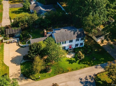 (private lake, pond, creek) Home Sale Pending in Vincennes Indiana