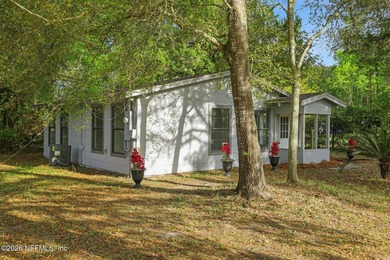 Charming Bungalow on 4.99 Acres on the Water Welcome to your - photo 9