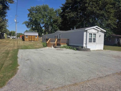 Lake Home For Sale in North Manchester, Indiana