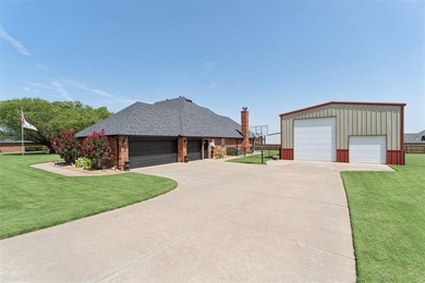 Beautiful one level home on a gorgeous .83 acre cul-de-sac lot! - photo 2