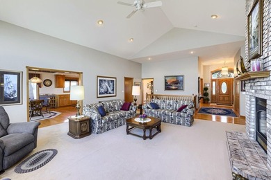 Welcome to the epitome of lakeside living on the shores of - photo 21