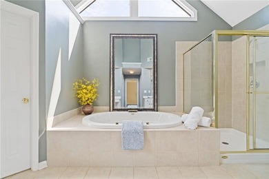 Welcome to this beautifully maintained 4 BEDROOMS and 3.5 FULL - photo 32