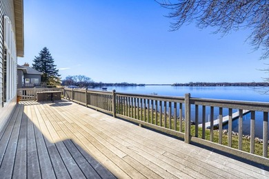 Welcome to the epitome of lakeside living on the shores of - photo 32