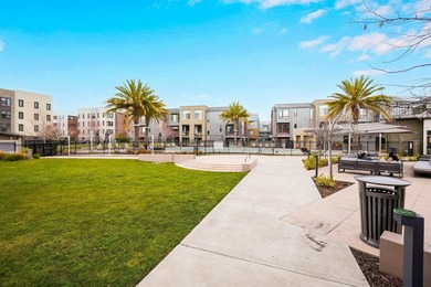 Built in 2021, this sophisticated townhouse-style condominium - photo 37