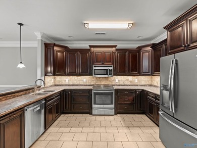 Move In Ready! Absolutely perfect condition with new paint - photo 15