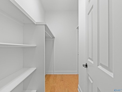 Move In Ready! Absolutely perfect condition with new paint - photo 20