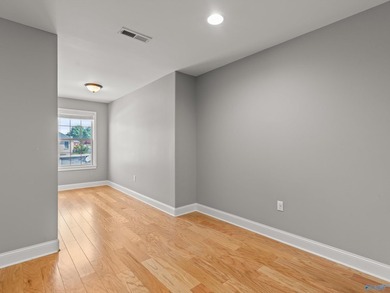 Move In Ready! Absolutely perfect condition with new paint - photo 29