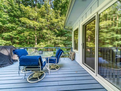 You will love this CHARMING updated 3 bed 2 bath home in - photo 31