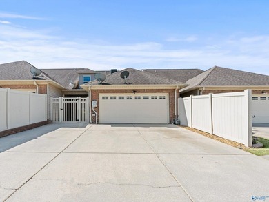 Move In Ready! Absolutely perfect condition with new paint - photo 39