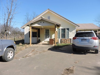 (private lake, pond, creek) Home For Sale in Waldron Arkansas