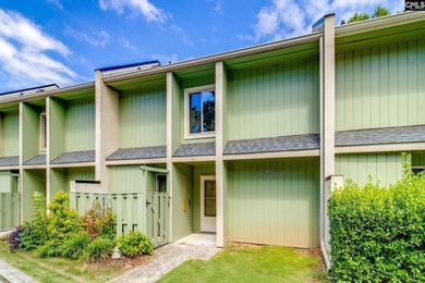 Low-maintenance living near Lake Murray is right here in the - photo 2