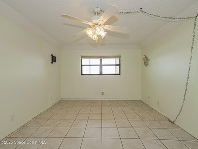 Unlock the potential of this charming coastal fixer with ocean - photo 16