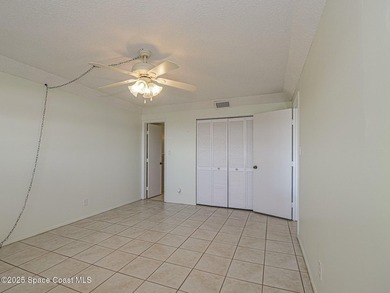 Unlock the potential of this charming coastal fixer with ocean - photo 17