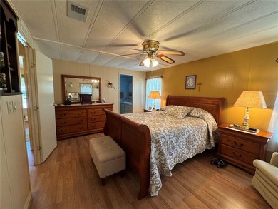 Charming 2-Bedroom, 2-Bath Home on a Corner Lot Near Lake Henry - photo 18