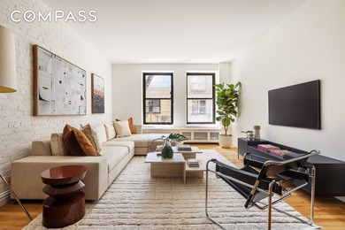 Welcome to residence 4I, an impressive 1,215 sq ft Brooklyn - photo 2