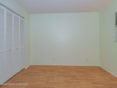 Unlock the potential of this charming coastal fixer with ocean - photo 22