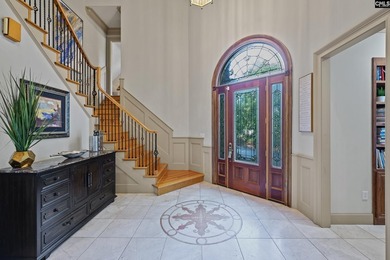 Welcome to this stunning luxury residence in the gated community - photo 3