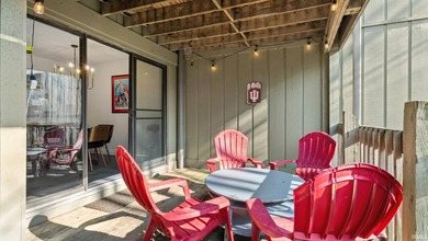 Escape to the beauty of Lake Monroe and discover easy, turnkey - photo 24