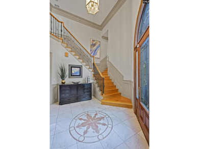Welcome to this stunning luxury residence in the gated community - photo 4