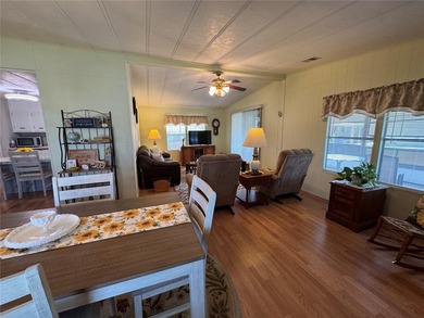 Charming 2-Bedroom, 2-Bath Home on a Corner Lot Near Lake Henry - photo 32