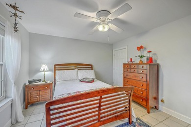 Nestled in a peaceful cul-de-sac within the gated Coosaw Creek - photo 36