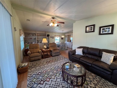 Charming 2-Bedroom, 2-Bath Home on a Corner Lot Near Lake Henry - photo 38