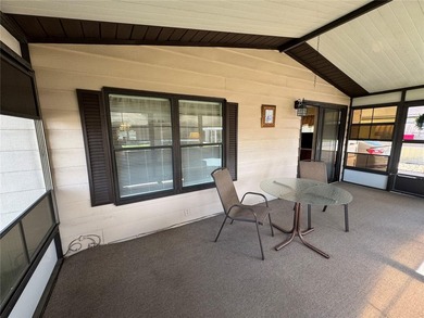 Charming 2-Bedroom, 2-Bath Home on a Corner Lot Near Lake Henry - photo 40