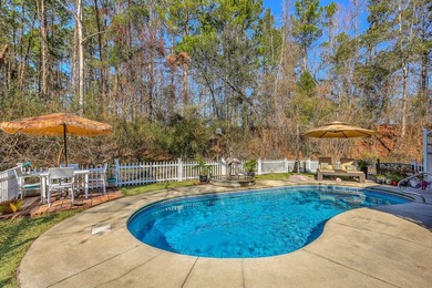 Nestled in a peaceful cul-de-sac within the gated Coosaw Creek - photo 46