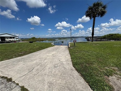 Charming 2-Bedroom, 2-Bath Home on a Corner Lot Near Lake Henry - photo 49
