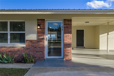 New Price on this Charming 3BR/2BA lakefront home on Lake Reedy! - photo 2