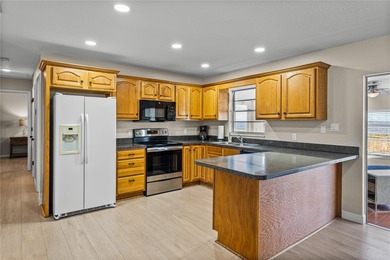 New Price on this Charming 3BR/2BA lakefront home on Lake Reedy! - photo 7