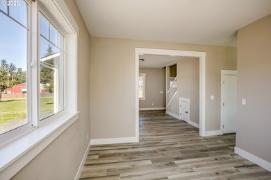 Looking for space on the North coast!? Look no further. This - photo 9