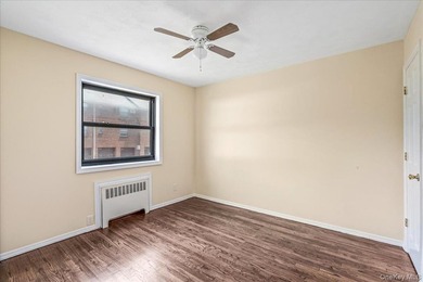 Discover comfort and convenience in this move-in-ready - photo 12