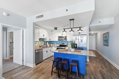 Welcome to Laketown Wharf 1510 -- your elevated escape in the - photo 13