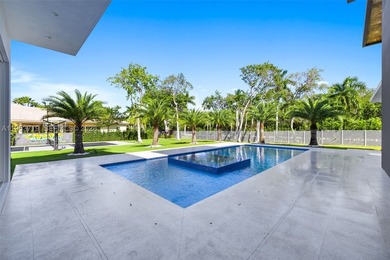 A recently completed modern residence offering refined scale - photo 14