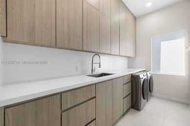 A recently completed modern residence offering refined scale - photo 15