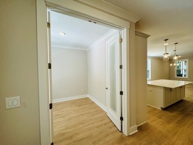 Luxury new construction in the gated lake community of Grand - photo 6