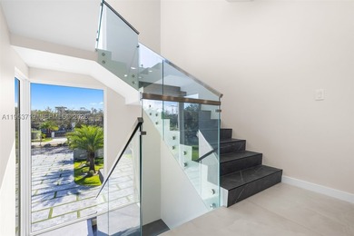A recently completed modern residence offering refined scale - photo 19