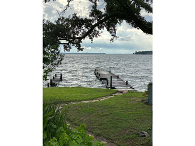 Sellers are a motivated military family. Discover an exceptional - photo 19