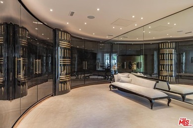 Private Malibu Ocean-View Estate on approx. 5 acres spanning 13 - photo 20