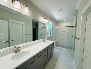 Luxury new construction in the gated lake community of Grand - photo 10
