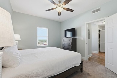 Welcome to Laketown Wharf 1510 -- your elevated escape in the - photo 23