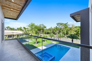 A recently completed modern residence offering refined scale - photo 23