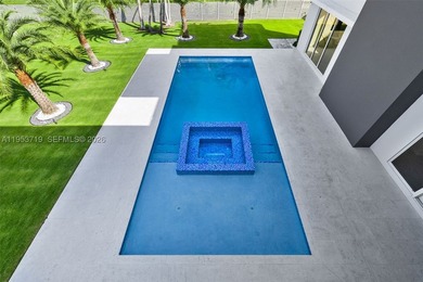 A recently completed modern residence offering refined scale - photo 24